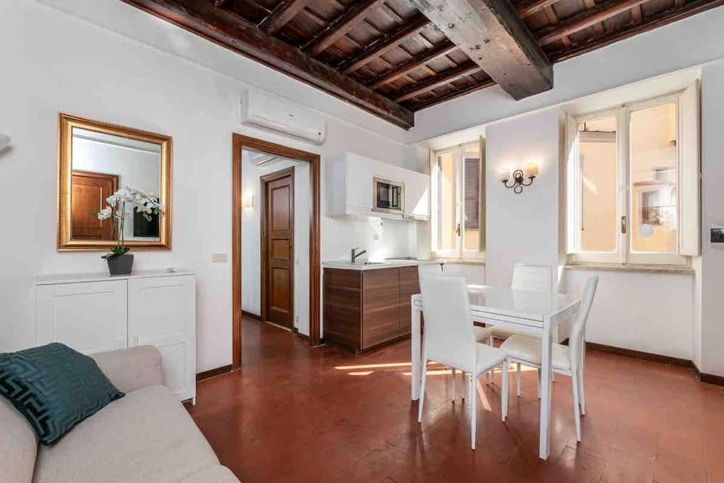 Spanish Steps Apartment & Terrace โรม ภายนอก รูปภาพ