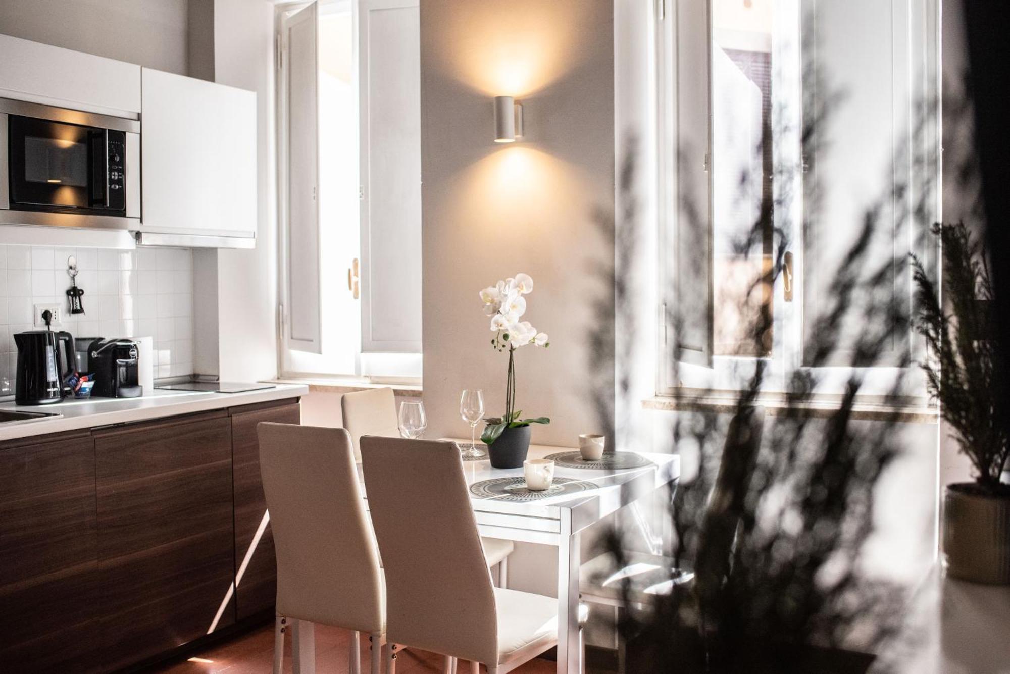 Spanish Steps Apartment & Terrace โรม ภายนอก รูปภาพ