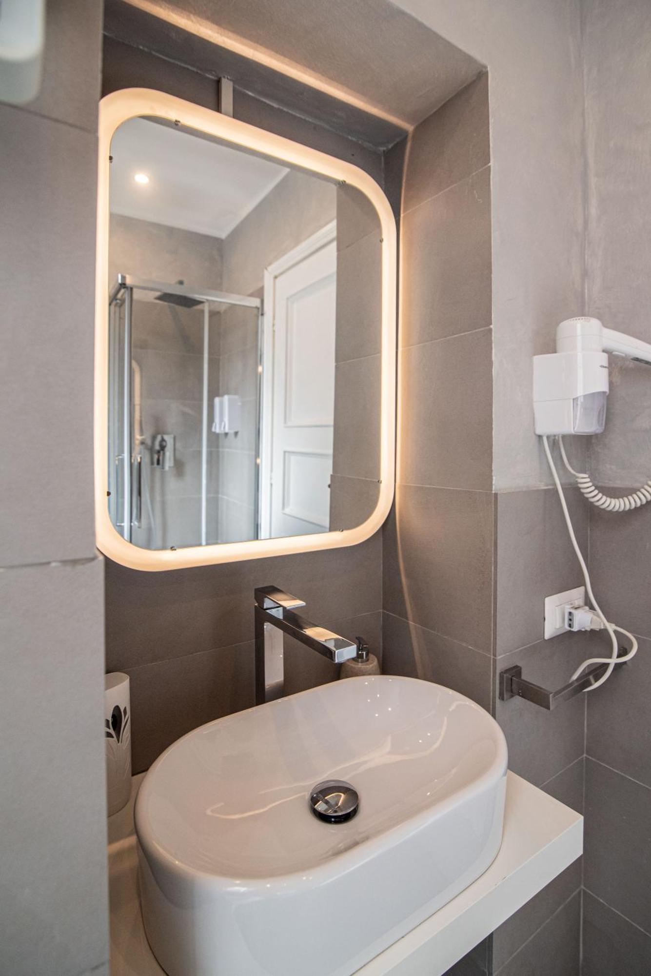 Spanish Steps Apartment & Terrace โรม ภายนอก รูปภาพ